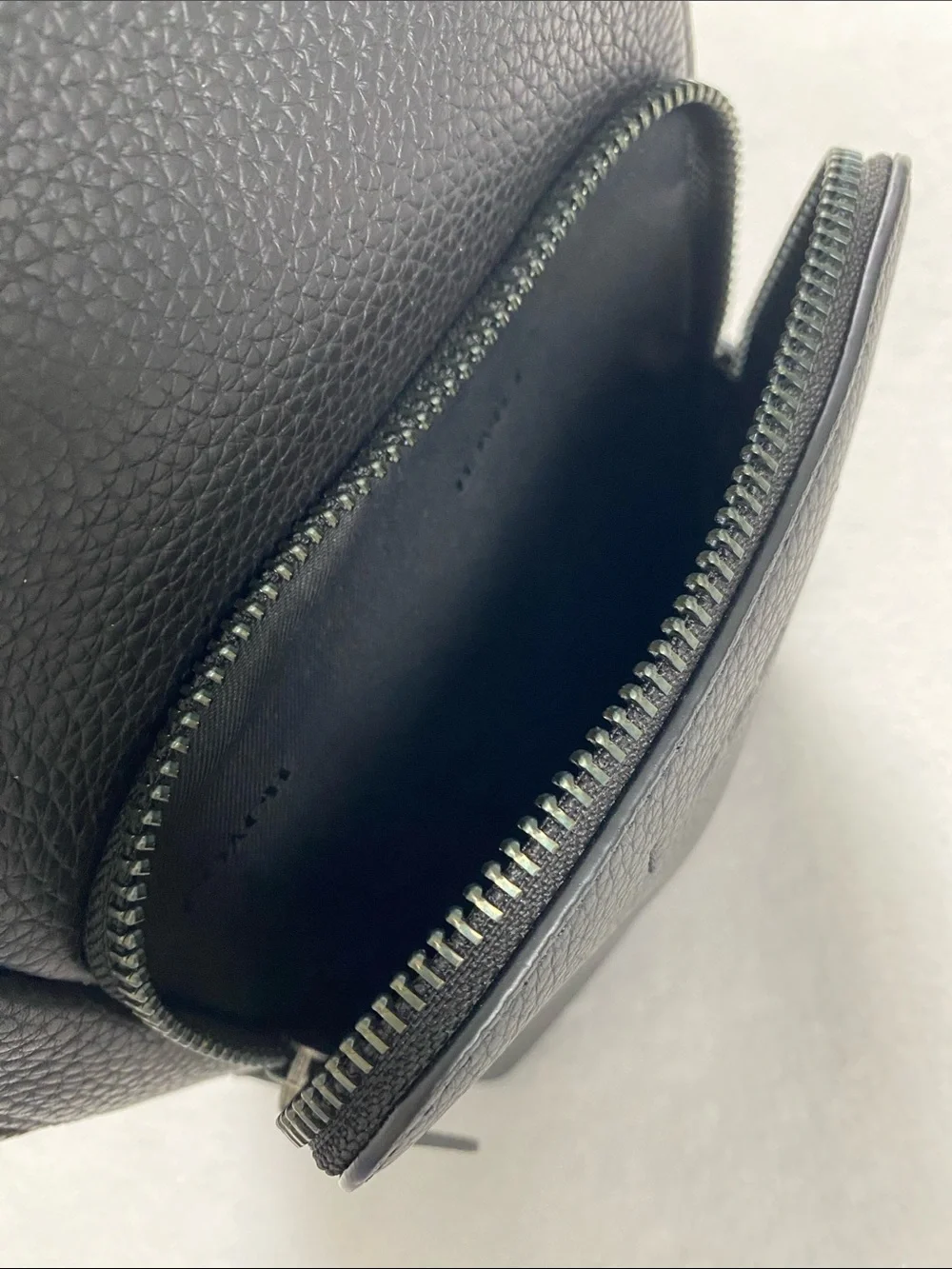 Coach Gotham Pack Shoulder/Crossbody Sling Bag | Black